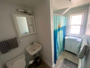 2111 E. Dayton St., Unit 3 in Madison, WI - Foto de edificio - Building Photo