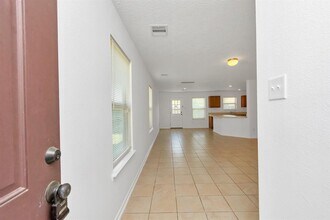 19003 Barnesdale Ct in Houston, TX - Building Photo - Building Photo
