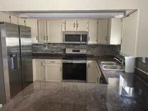 615 Virginia Ct in Canon City, CO - Building Photo - Building Photo