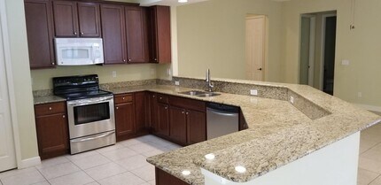 414 SW Cherryhill Rd in Port St. Lucie, FL - Building Photo - Building Photo