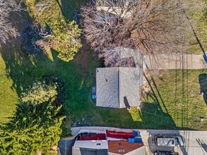 7731 Mt Carmel Rd in Verona, PA - Foto de edificio - Building Photo