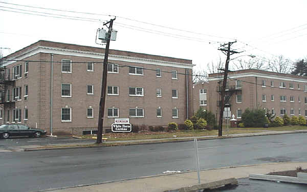 White Horse Gardens in Trenton, NJ - Foto de edificio - Building Photo