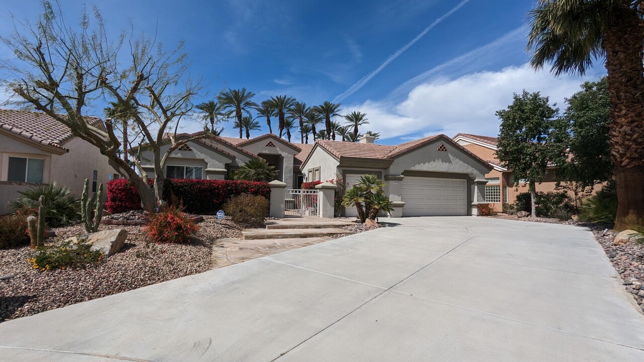 34743 Blake Dr in Palm Desert, CA - Building Photo