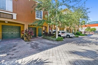 2945 NE 185th St in Aventura, FL - Building Photo - Building Photo