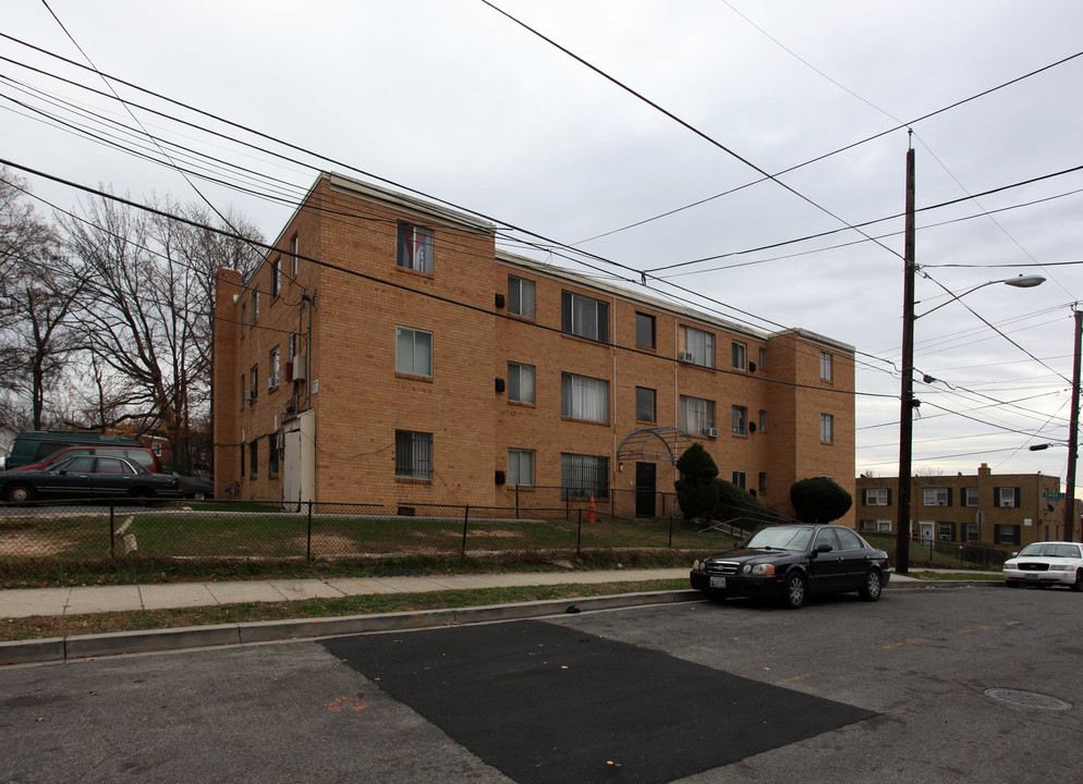 501 60th St NE in Washington, DC - Building Photo