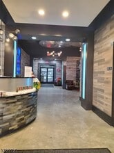 1 Carriage City Plz in Rahway, NJ - Foto de edificio - Building Photo