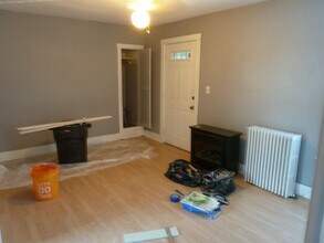 39 S Village Rd, Unit D in Loudon, NH - Building Photo - Building Photo