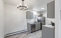 3921 Peterkin Ave, Unit #3 in Anchorage, AK - Building Photo - Building Photo