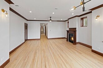 4834 N Springfield Ave in Chicago, IL - Building Photo - Building Photo