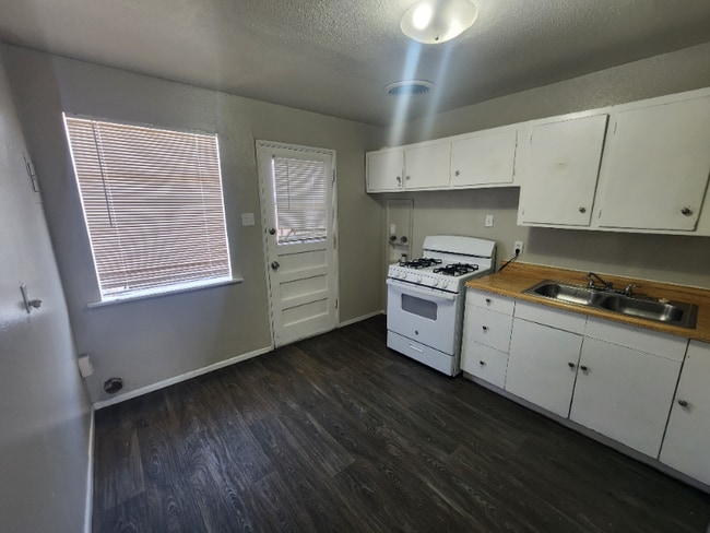 property at 300 Texas St SE
