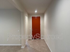 3832 Lookout Dr in Modesto, CA - Building Photo - Building Photo