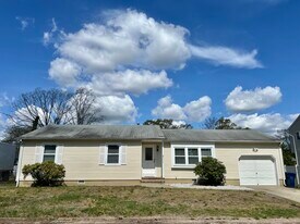 944 Longboat Ave in Beachwood, NJ - Building Photo