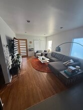 4919 Klump Ave in North Hollywood, CA - Building Photo - Building Photo