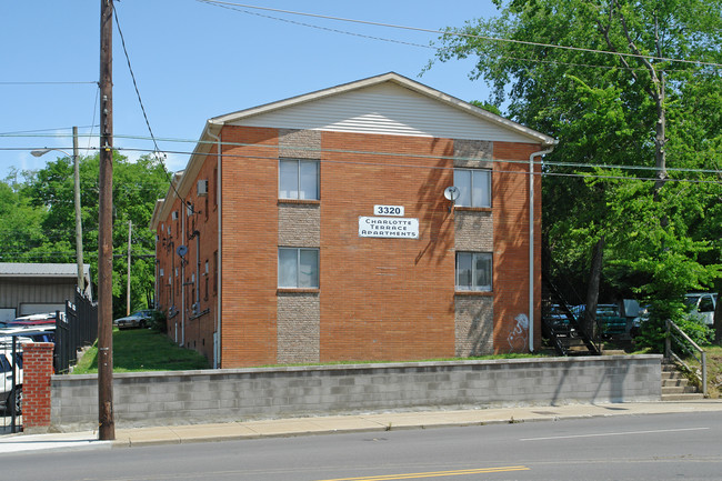 3320 Charlotte Ave in Nashville, TN - Building Photo - Building Photo