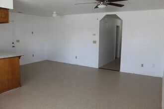 229 S F St-Unit -C in Porterville, CA - Building Photo - Building Photo
