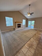 11212 Mountain View Ct in Auburn, CA - Building Photo - Building Photo