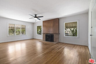 832 S Citrus Ave in Los Angeles, CA - Building Photo - Building Photo