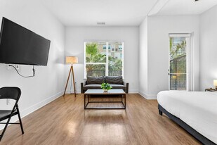 1116 Gramercy Ln, Unit SI ID1316310P in Tampa, FL - Building Photo