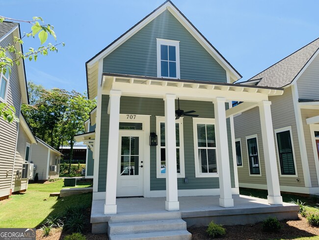 property at 707 Jefferson St