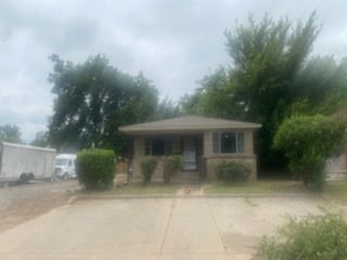 property at 613 Reichardt St