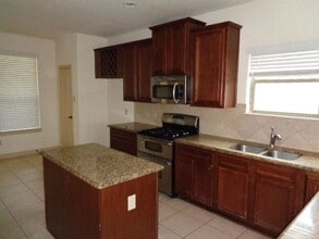 10205 Wood Fern Ct in Conroe, TX - Building Photo - Building Photo