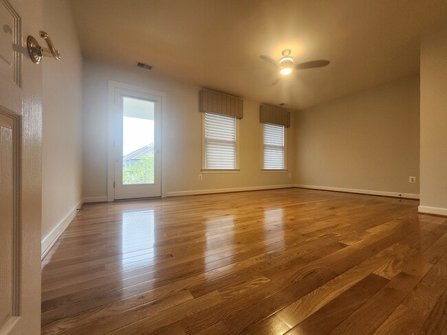 6438 Columbia Pike