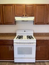 11 N Central Ave in Umatilla, FL - Foto de edificio - Building Photo