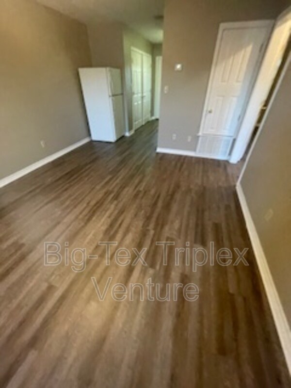 267 N Pecan St in Nash, TX - Building Photo - Building Photo