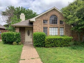 2827 Monet Pl in Dallas, TX - Building Photo