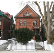 20 Maynard Ave in Toronto, ON - Building Photo
