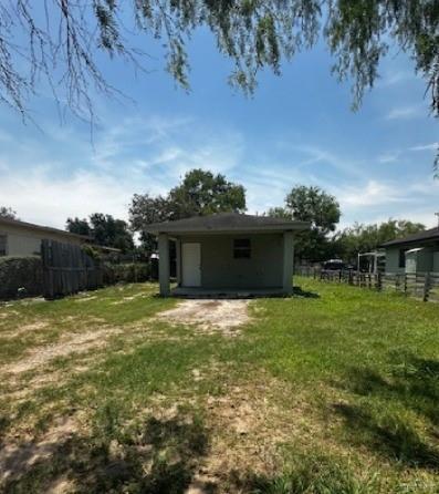 111 N 7th St in Donna, TX - Building Photo