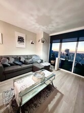 50 Biscayne Blvd, Unit 4607 in Miami, FL - Foto de edificio - Building Photo