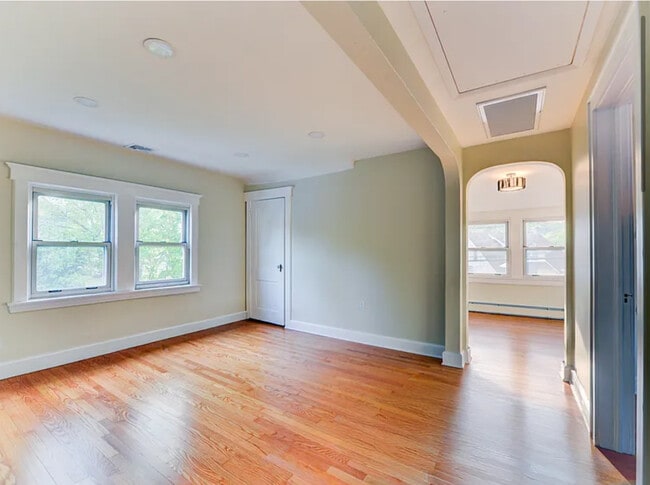 213 4th Ave, Unit Floor #2