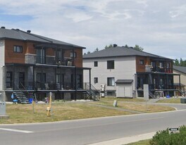 St-Moritz in Embrun, ON - Building Photo
