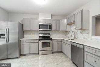 54 Hamlet Dr in Owings Mills, MD - Building Photo - Building Photo