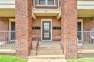 201 NW 23rd St in Oklahoma City, OK - Building Photo - Building Photo