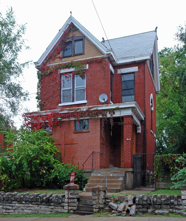 3612 Clarion Ave in Cincinnati, OH - Building Photo