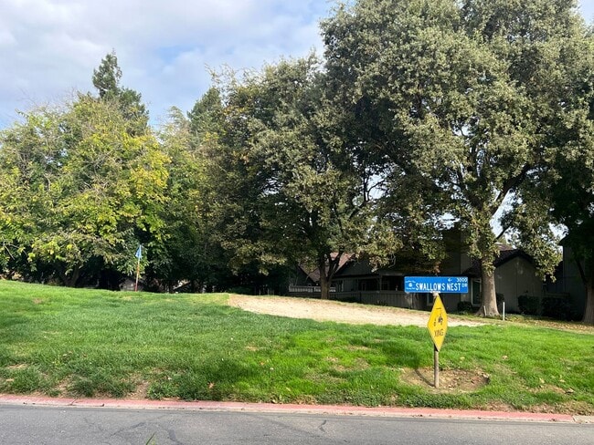 3034 Swallows Nest Dr in Sacramento, CA - Building Photo - Building Photo