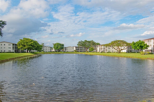 436 Fanshaw K in Boca Raton, FL - Building Photo - Building Photo