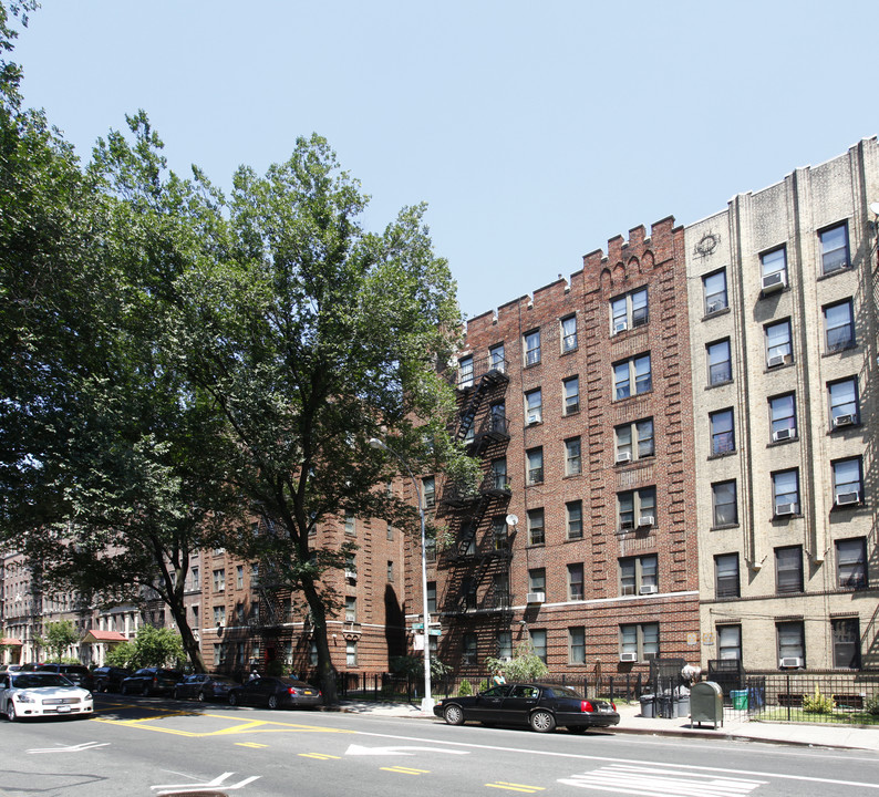 475 Ocean Ave in Brooklyn, NY - Building Photo