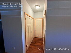 9249 SE Clay St in Portland, OR - Building Photo - Building Photo