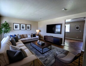 5293 Carr St in Arvada, CO - Foto de edificio - Building Photo