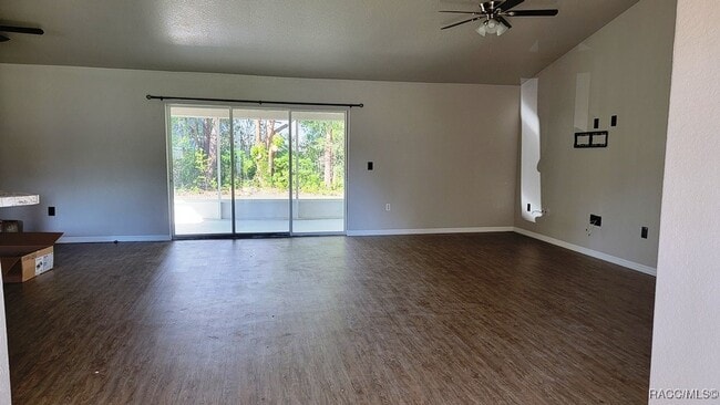 1319 W Anson Pl in Citrus Springs, FL - Building Photo - Building Photo