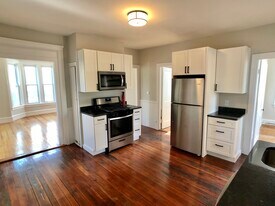 373 Wickenden St, Unit 2 in Providence, RI - Building Photo