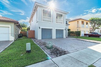 1351 NE 41st Pl in Homestead, FL - Building Photo - Building Photo