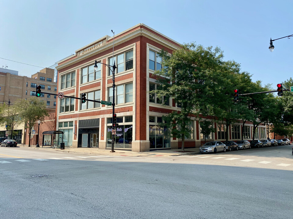 2000 S Michigan Ave, Unit 302 in Chicago, IL - Foto de edificio