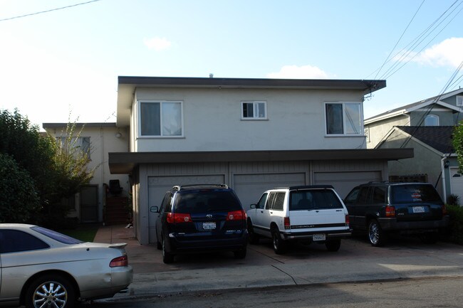 1195-1197 Louise St in San Leandro, CA - Foto de edificio - Building Photo