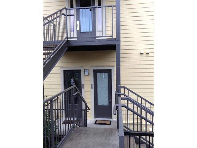 1195 Milton Terrace SE-Unit -1202 in Atlanta, GA - Building Photo