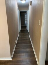2142 Collinway St, Unit 4 in Toledo, OH - Foto de edificio - Building Photo