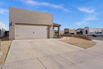14427 Loma Esmeralda in El Paso, TX - Building Photo - Building Photo